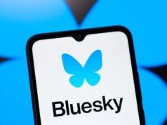 Il CEO di Bluesky si dimette. Ecco perché.