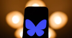 La nuova intelligenza artificiale di Bluesky viene rifiutata dagli utenti, bloccata più dell’account della Casa Bianca