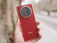 Adoro il design sottile del telefono pieghevole V6 di Honor