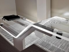 Questa digicam a luci rosse da 160.000 dollari mi ha fatto vibrare tutto il corpo