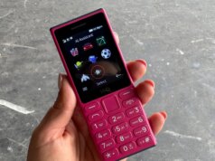 Puoi eseguire ChatGPT su un telefono stupido? Risulta sì, ma con avvertenze