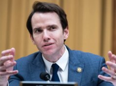 Il repubblicano della Digital camera della California annuncia che lascerà immediatamente il GOP, assottigliando la risicata maggioranza