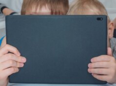 Google investe 1 milione di dollari in un’azienda che realizza video YouTube per bambini con intelligenza artificiale