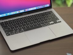 Il capo di Asus afferma che lo shock del MacBook Neo spingerà i marchi di PC a migliorare il loro gioco