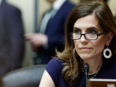Pam Bondi deve affrontare un mandato di comparizione bipartisan per la frustrazione con il rilascio dei file Epstein da parte del Dipartimento di Giustizia