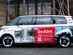 A Redmond viene lanciato un nuovo servizio gratuito di veicoli elettrici su richiesta per trasportare i passeggeri sulla metropolitana leggera