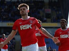 Charlton ha risposto per trattenere Oxford mentre entrambe le parti hanno segnato in rete