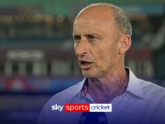 L’Inghilterra nomina otto giocatori senza limiti e una nuova sede per le serie intra-squadra