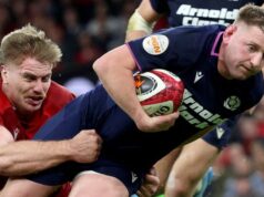 Edwards torna a metà apertura mentre il Galles apporta tre cambi per l’Irlanda