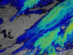 Violente tempeste hanno portato twister e grandine mostruosa nel Midwest. Ora sta puntando verso est