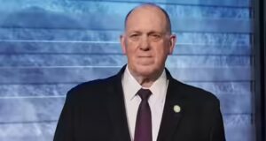 Questi ufficiali sono ben addestrati: Tom Homan sulla confusione su ciò che l’ICE farà negli aeroporti durante la crisi della TSA
