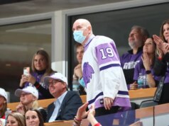 Troy Murray, grande di lunga information dei Blackhawks e conduttore televisivo, muore a 63 anni, cube il crew