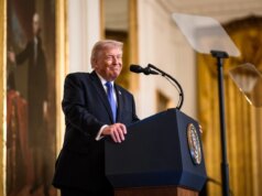 Ex funzionari militari, accademici e chief politici della tecnologia denunciano le tattiche del Pentagono contro l’uomo