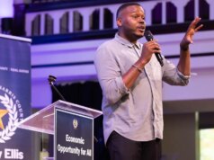 L’amministratore Trump risponde alla richiesta dell’ex sindaco della California di un reddito federale garantito mentre le città distribuiscono contanti