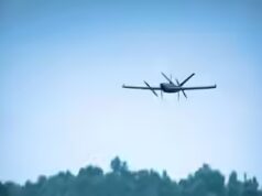 Tensioni in Medio Oriente: i droni iraniani da 20.000 dollari affrontano difese statunitensi del valore di 4 milioni di dollari