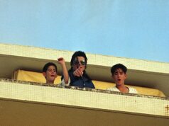 Michael Jackson accusato di aver molestato un ragazzo nelle case di Elton John, Elizabeth Taylor