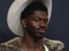 Lil Nas X manda affetto ai fan mentre l’avvocato cerca diversivo nel caso della batteria della polizia di Los Angeles